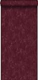 papel pintado pintura de tiza con textura eco liso con efecto de pintado rojo burdeos intenso - 148724 - de ESTAhome