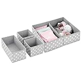 mDesign Juego de 4 cajas organizadoras para armarios – Ideales organizadores para cajones con varios apartados para habitación infantil – Versátiles cestas de tela en 3 tamaños – gris y blanco