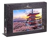 Ulmer Puzzleschmiede - Puzzle Fujijijama - Puzzle de 1000 Piezas - Pagoda Chureito Cerca de Fujiyoshida con Vista a los cerezos en Flor en el Monte Fuji