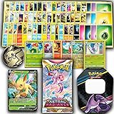 Cartas Pokemon Originales incluye: pack 50 Comunes, 10 energías, Un sobre de cartas Pokemon en inglés, 1 Carta Pokemon V, 2 Reverse Holo, 1 Holo, 3 cartas Raras, Una Moneda Pokémon y una Tin Aleatoria