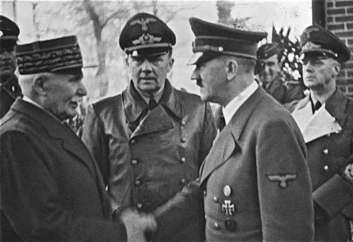 Pétain y Hitler, tras la invasión y derrocamiento de Francia en 1940