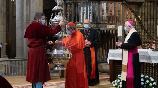 El cardenal participó en una liturgia en la Catedral