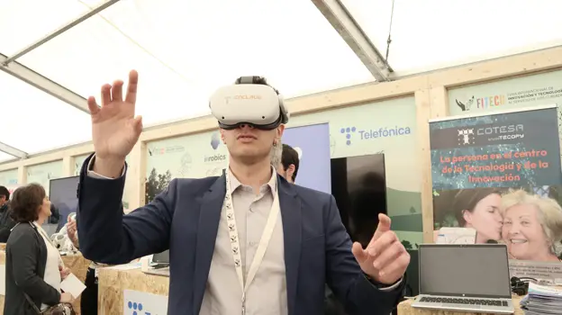 Gafas de realidad virtual para que los mayores pierdan el miedo a la tecnología